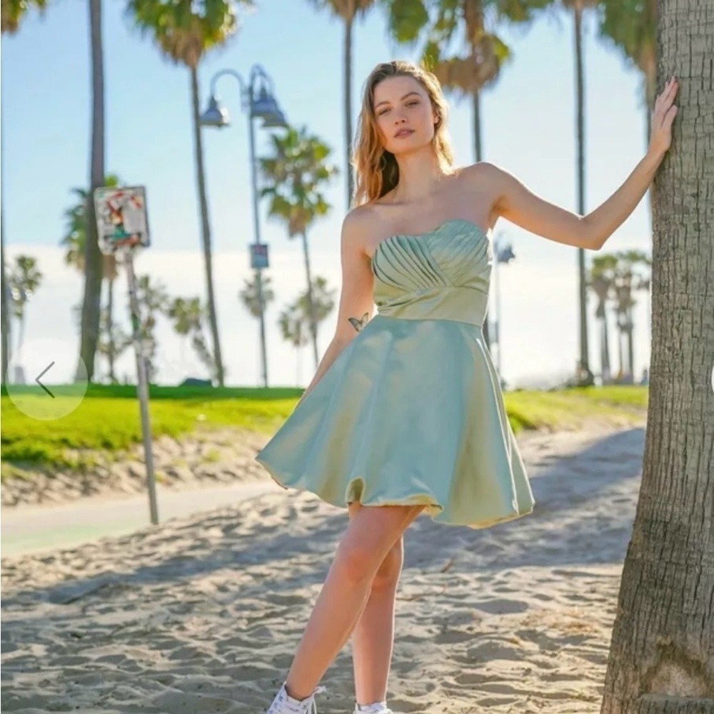 Narianna Satin Strapless Pleated Puffy A Line Party Prom ShortDress Sage Green L